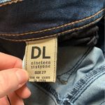 DL1961  Coco Curvy Straight Jeans in Solo 26 Photo 8