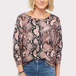 Evereve NWT  Peyton Jensen Tanya Snake Pullover Sz M Photo 0