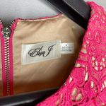 Eliza J NWT Sleeveless Lace Scalloped Hem Shift Dress In Hot Pink Size 0 Photo 7