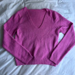 Boutique Pink V Photo 0