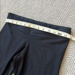 Nike  Black Cropped Leggings Photo 2
