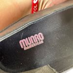 Munro  Walking Wedge Black Pebbled & Patent Leather Slip On Low Heeled Size 9 Photo 5