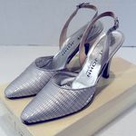 St. John Slingback Pointy Toe Pumps Women's 7.5B Silver Leather Strap Vintage Photo 0