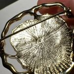 Avon Full Bloom Pansy Flower Brooch Pin Gold Tone Photo 4