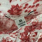 Wonderly  Size Medium Tank Top Red White Flower Print Button Detail Back‎ Blouse Photo 3