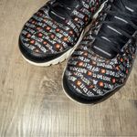 Nike  TN Air  ‘Just Do It” Size 8 Women’s 862201-007 Photo 3