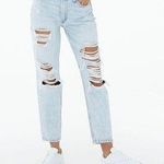 Aeropostale Light Wash Distressed Mom Jeans size 8 . Photo 0