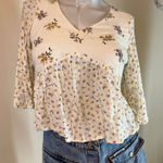 Hollister Floral Flowy Flutter Sleeve Top White, Purple, Yellow Tie Back EUC  Photo 0