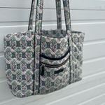 Vera Bradley Tote Bag Photo 1
