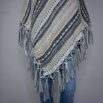 Akira  slanted stripe poncho‎ with fringe edge Photo 4