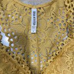 Zenana Outfitters Comfy Yellow Bralette Top Women’s Medium Photo 2