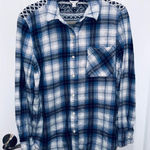 Aeropostale  Woman’s Plaid Long Sleeve Flannel Button Down Top Size Medium Photo 0