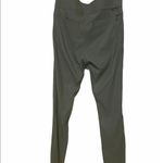 Toad & Co . 2 olive green pants. Photo 2