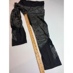 Lululemon  Womens Black Gray Zebra Print‎ Athletic Cropped Leggings Size 4 Photo 2