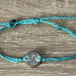 Pura Vida  surf bracelet Photo 1
