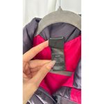 The North Face $160 NWOT  550 Down Puffer Vest Women's Gray Pink Lined Zip Front Photo 8