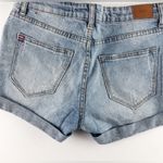 Urban Outfitters UO BDG Mid Rise Alexa Lightwash Denim Shorts w27 Photo 5