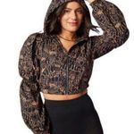 YITTY by Fabletics Medium Mesh Me Cropped Graphic Hoodie Windbreaker Jacket Sz S Photo 0