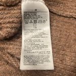 Old Navy  women’s vneck pull over long sleeve sweater size medium. Photo 5