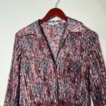 Vince  Pink berry blooms pleated shirt blouse sz S Photo 7