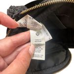Lululemon ‎ Everywhere Fleece Belt Bag Black Photo 5