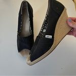 Toms Women's Black Twill Classic Wedge Sandals Cork Heel Peep Toe Shoes Size 8 Photo 2