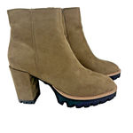 Cushionare CUSHIONAIRE Women's Ringo platform heel boot Memory Foam Size 11M Photo 14