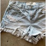 Abercrombie & Fitch ShortsSize 2 W 26 Blue Denim Distressed Frayed Hem Light Wash Photo 3