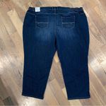 Catherine’s NWT Right Fit Moderately Curvy Relaxed Fit Petite Size 32 W Blue Photo 3