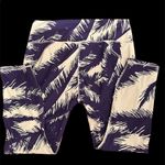 Fabletics NWT  leggings! Super soft and cute! Photo 3