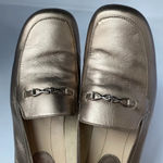 Trotters Gold Leather Loafers Womens Size 8.5 M Horsebit Style Chain Hardware Photo 6