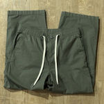 Vuori  RIPSTOP WOMEN'S PANTS ARMY SIZE M Photo 0