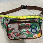 Unionbay Floral Crossbody Bag Fanny pack 3 zippered compartments Photo 9