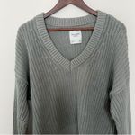 Abercrombie & Fitch Chunky knit V-neck Sweater Pullover Relaxed Fit Size Medium Photo 1