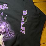Bratz crewneck sweatshirt xl black purple Photo 2