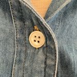 Woolrich Vintage Chambray Shirt M – Embroidered Barn Fall Farmhouse Scene Photo 3