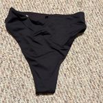 SKIMS NWT Mid Waist Bikini Bottom in Black Onyx- Size Small Photo 5