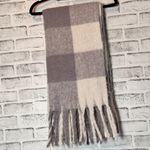 ‎ Gray and Cream Steve Madden winter Scarf women’s Photo 2