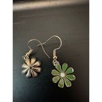 Green Daisy Flower Earrings Dangle Drop Boho Vintage Floral Hook Photo 2