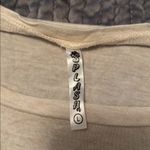 Splash Women’s beige short sleeve tee Photo 2