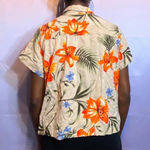 Floral Hawaiian collared shirt sleeve button up shirt
Women’s size L large Photo 3