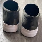 Vince Camuto HP💚🖤 Camo Shoes Photo 2