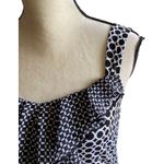 White House | Black Market beautiful black and white top, ruffle front, excellent condition, size small Photo 4