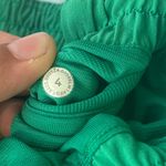 Lululemon Kelly Green Shorts Low-Rise Hotty Hot 4" Photo 4