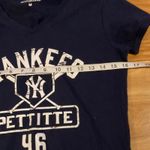 Navy Blue Yankees Pettitte 46 V Neck T Shirt Women's Medium Cotton Size undefined Photo 2