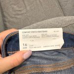 American Eagle  Mom Blue Super High Rise Cargo Jean 16/33W Short Photo 7