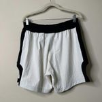 Reebok White/Black Athletic Shorts Men's Medium Photo 2