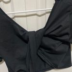 twist back black crop top Photo 1