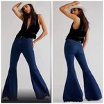 Free People WE THE FREE Just Float On Super Flare Jeans Size 24 High Rise Bell Bottoms New Photo 1
