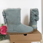 UGG Bailey Corduroy Bow Photo 0